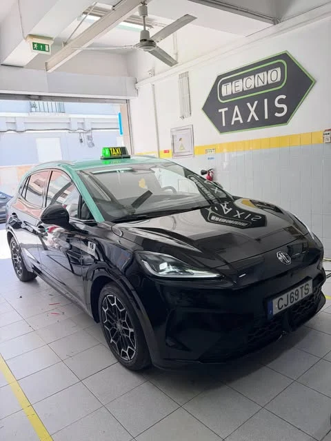 Táxi na oficina Tecnotaxis — publicação de 12 ago 2026